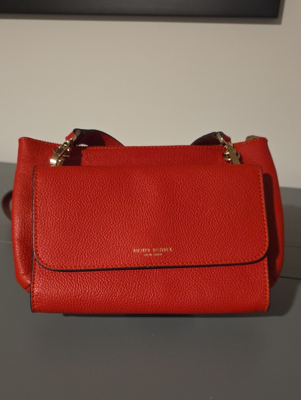 HENRI BENDEL NEW YORK red pebbled leather flap Crossbody bag